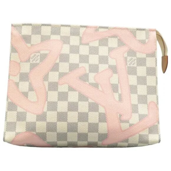 Louis Vuitton Handbags - Auth Louis Vuitton Toiletry Pouch White Damier Azur Canvas Clutch Bag 835-092224